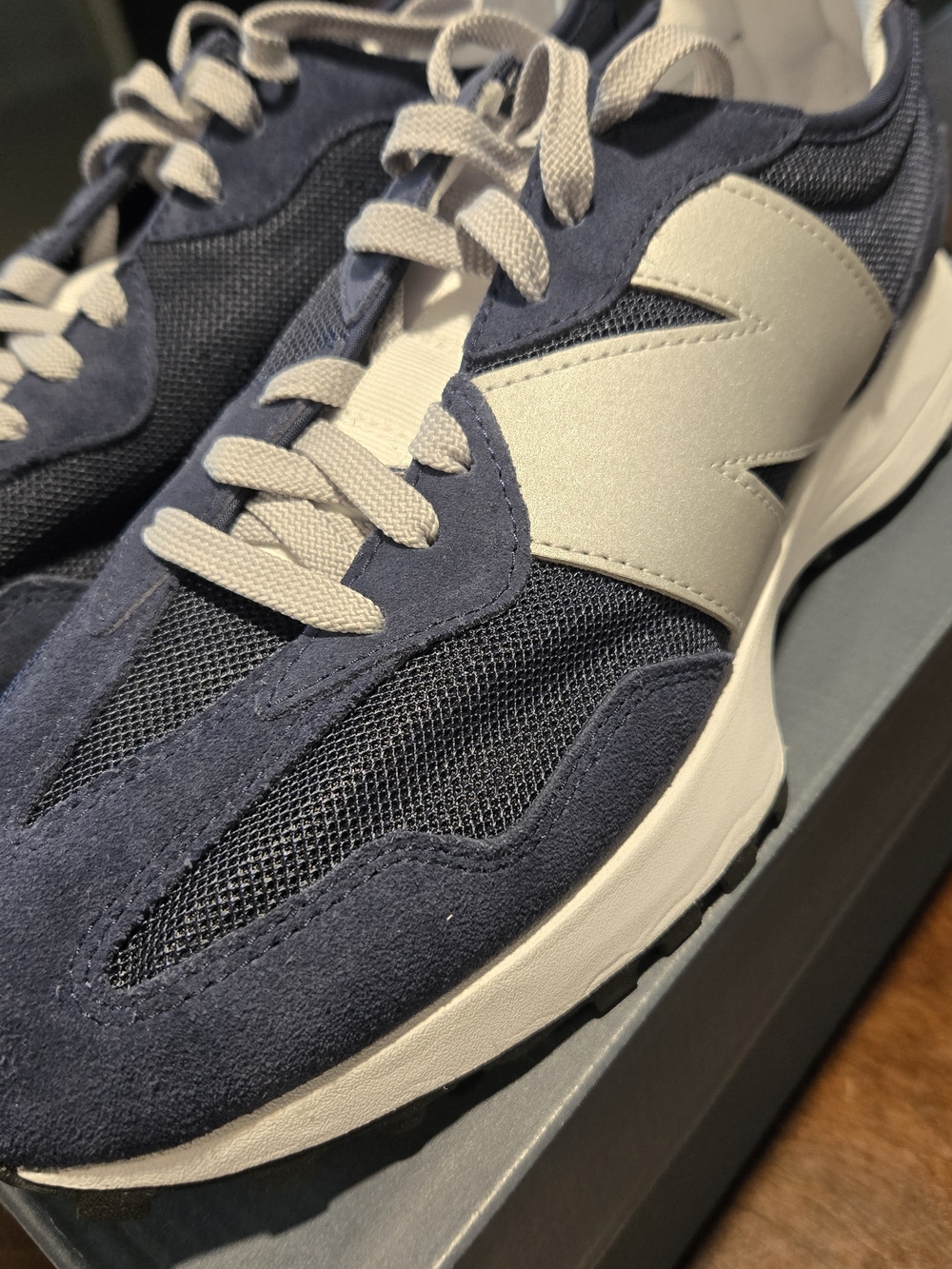 New Balance Navy and White Men's Retro Runner Sneakers